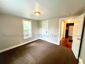 8012 Nola Ave in St. Louis, MO - Building Photo - Building Photo