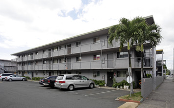 Vineyard Court Apartments in Honolulu, HI - Building Photo - Building Photo