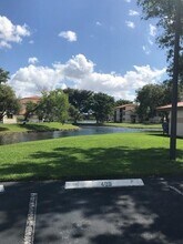9939 Nob Hill Pl in Sunrise, FL - Building Photo - Building Photo