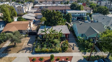 1308 E Wilson Ave in Glendale, CA - Foto de edificio - Building Photo