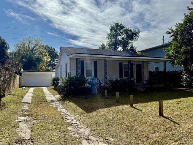 5738 Lexington Ave in Jacksonville, FL - Building Photo - Building Photo