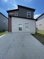 881 Massachusetts Ave in Bentonville, AR - Building Photo