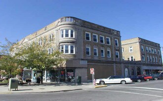 6300 Cermak Rd in Berwyn, IL - Building Photo