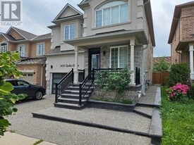 5454 Tasha Dr in Mississauga, ON - Building Photo