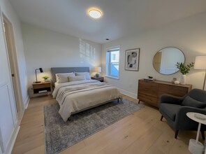 1919 Mt Vernon St in Philadelphia, PA - Building Photo - Building Photo