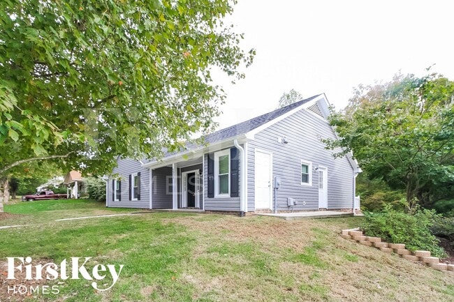 5909 Running Ridge Rd in Greensboro, NC - Building Photo - Building Photo