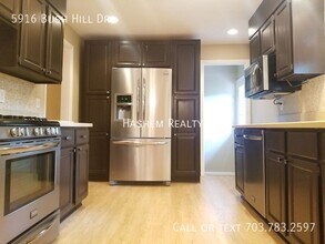 5916 Bush Hill Dr in Alexandria, VA - Building Photo - Building Photo