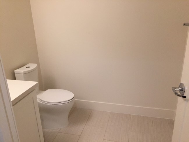 1000 Dewing Ave-Unit -313 in Lafayette, CA - Building Photo - Building Photo