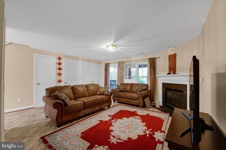 14197 Madrigal Dr in Woodbridge, VA - Building Photo - Building Photo