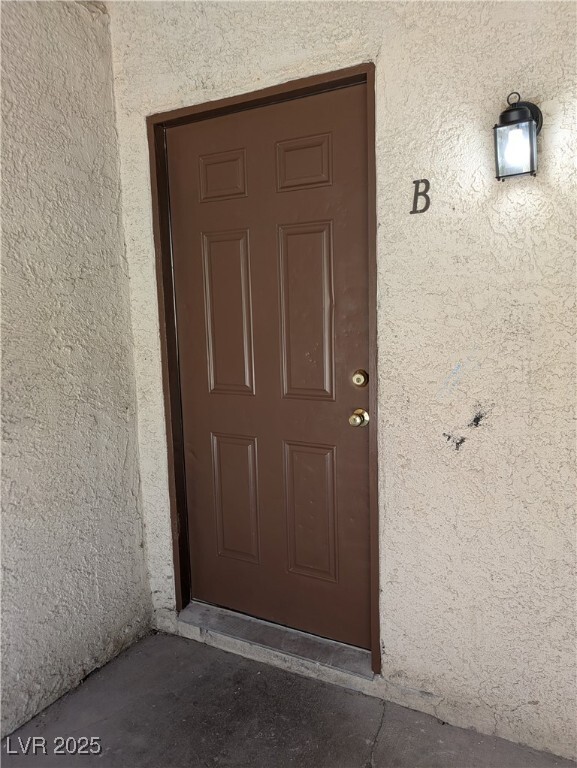 1709 Cordoba Ln in Las Vegas, NV - Foto de edificio - Building Photo