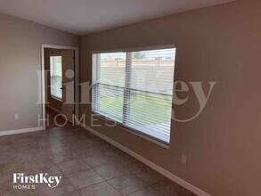 6117 Tremeza Pl in Palmetto, FL - Building Photo - Building Photo