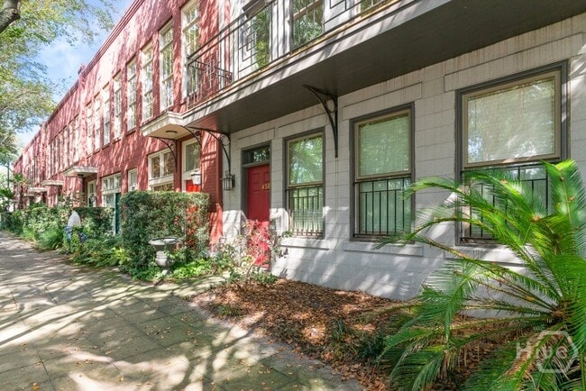 property at 430 E Oglethorpe Ave