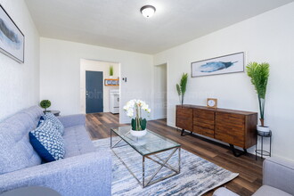 859 S Beverly St in Wichita, KS - Building Photo - Building Photo