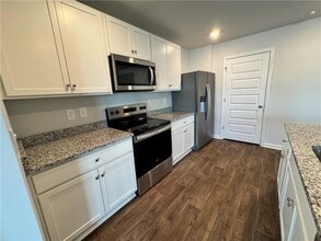 38 Autumn's Wood Dr in Brunswick, GA - Foto de edificio - Building Photo