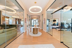 Oxford Park in Westerville, OH - Building Photo