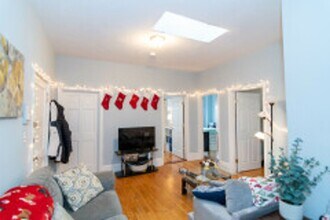 6-8 Glenville Ave in Boston, MA - Foto de edificio - Building Photo