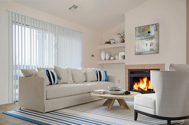 Pointe Inverness in Fort Wayne, IN - Building Photo - Building Photo