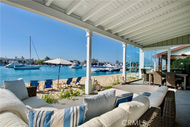 62 Beacon Bay in Newport Beach, CA - Building Photo