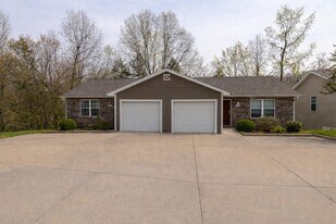 3410 E St Charles Rd in Columbia, MO - Building Photo