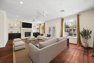 4011 Garrott St in Houston, TX - Building Photo - Building Photo