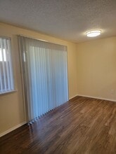 Burien Place Apartment Homes in Burien, WA - Foto de edificio - Interior Photo
