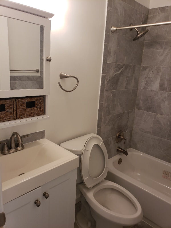 1767 Powder Horn Terrace in Woodbridge, VA - Building Photo - Building Photo