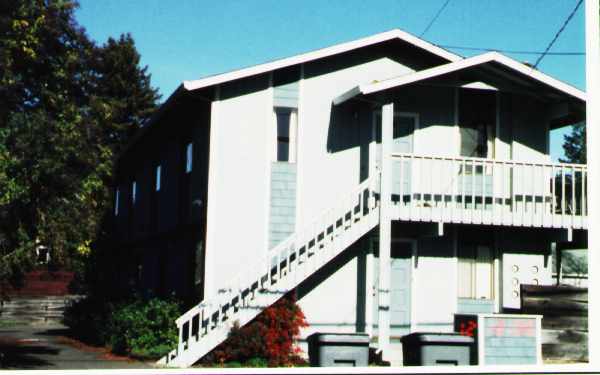 521 Matheson St in Healdsburg, CA - Foto de edificio - Building Photo