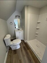 510 Main St in Farmington, NH - Foto de edificio - Building Photo