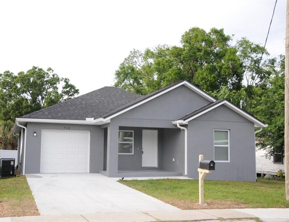 710 E Alabama St in Plant City, FL - Building Photo