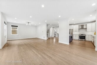 297 Highland Ave in Elmhurst, IL - Building Photo - Building Photo