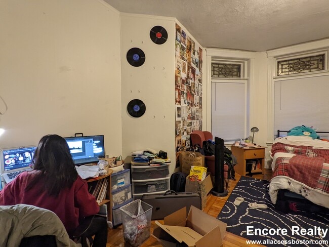 204 Hemenway St in Boston, MA - Building Photo - Building Photo