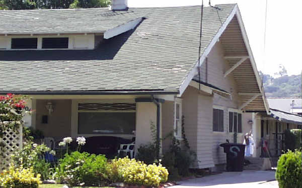 904 E Acacia Ave in Glendale, CA - Building Photo