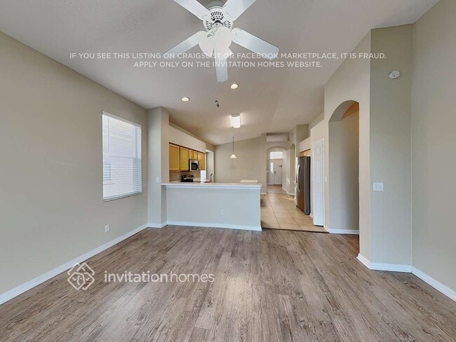 13707 Ogakor Dr in Riverview, FL - Foto de edificio - Building Photo