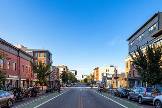 235 Washington St in Hoboken, NJ - Building Photo - Building Photo