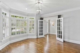 1014 Lenox Crest in Atlanta, GA - Building Photo - Building Photo
