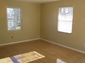1604 keswick Ave NE, Unit 1612 Keswick in Roanoke, VA - Building Photo - Building Photo