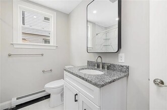 146 Evergreen St in Providence, RI - Foto de edificio - Building Photo