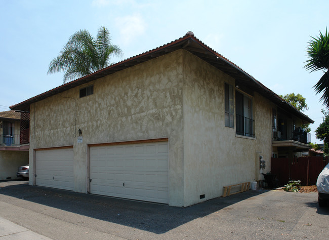 4931 Kona Dr in Huntington Beach, CA - Building Photo - Building Photo