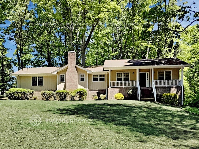 property at 3158 Larkspur Cir SW