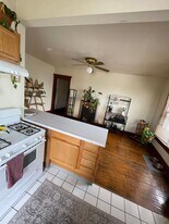 32-38-38 W Patterson Ave in Columbus, OH - Building Photo