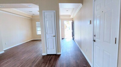 2114 Hawks Rd in Missouri City, TX - Building Photo - Building Photo