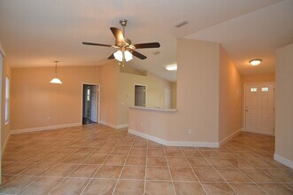5 Richfield Ln in Palm Coast, FL - Building Photo - Building Photo