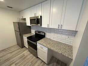 9940 7th Way N in St. Petersburg, FL - Building Photo - Building Photo