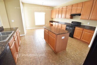 207 Smokey Hill Ave, Unit 1 in Ruskin, FL - Foto de edificio - Building Photo