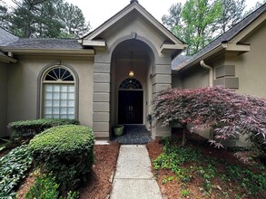 5160 Southlake Dr in Alpharetta, GA - Building Photo - Building Photo