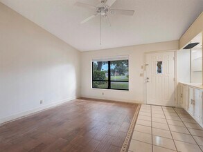 1201 Pine Sage Cir in West Palm Beach, FL - Building Photo - Building Photo