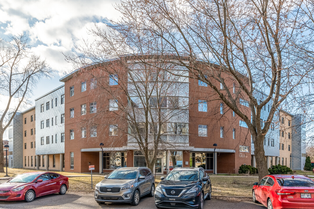 1615 Sainte Foy Ch in Québec, QC - Building Photo