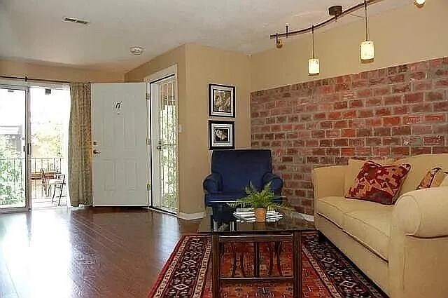 807 W 40th St, Unit 17 in Kansas City, MO - Building Photo