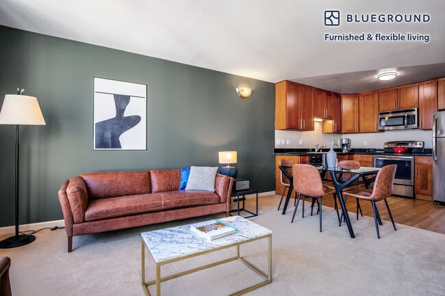 2290 Stockton St in San Francisco, CA - Building Photo - Building Photo
