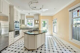 1403 Bonnie Brae St in Houston, TX - Building Photo - Building Photo